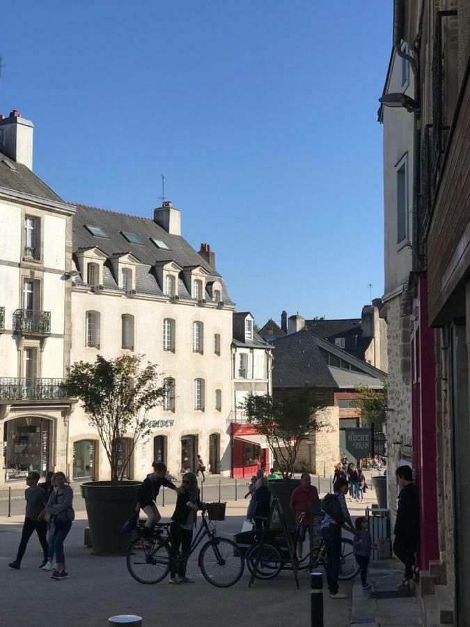 Appartement Au Coeur Du Quartier Historique Vannes Ngoại thất bức ảnh